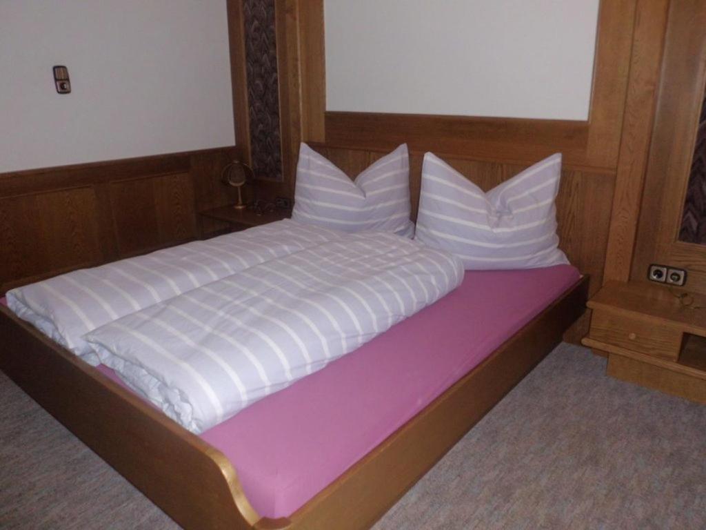 יארצנס Ferienwohnung Reinstadler Ilse מראה חיצוני תמונה